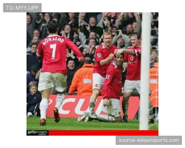 三中卫体系在英超赛场复兴 曼联水晶宫重启阵型求变